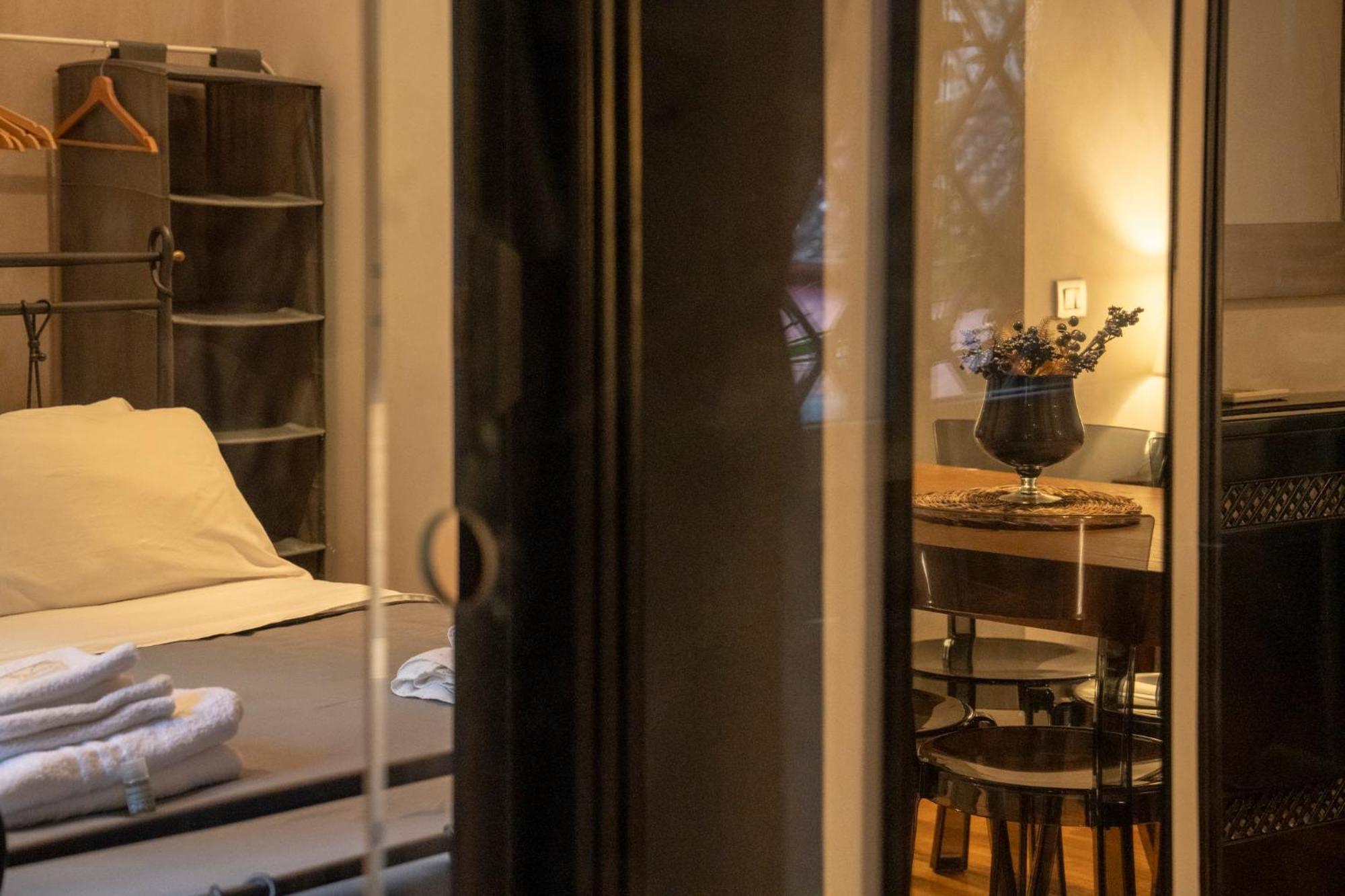 Domus Ciancaleoni - Colosseum - Rione Monti Appartement