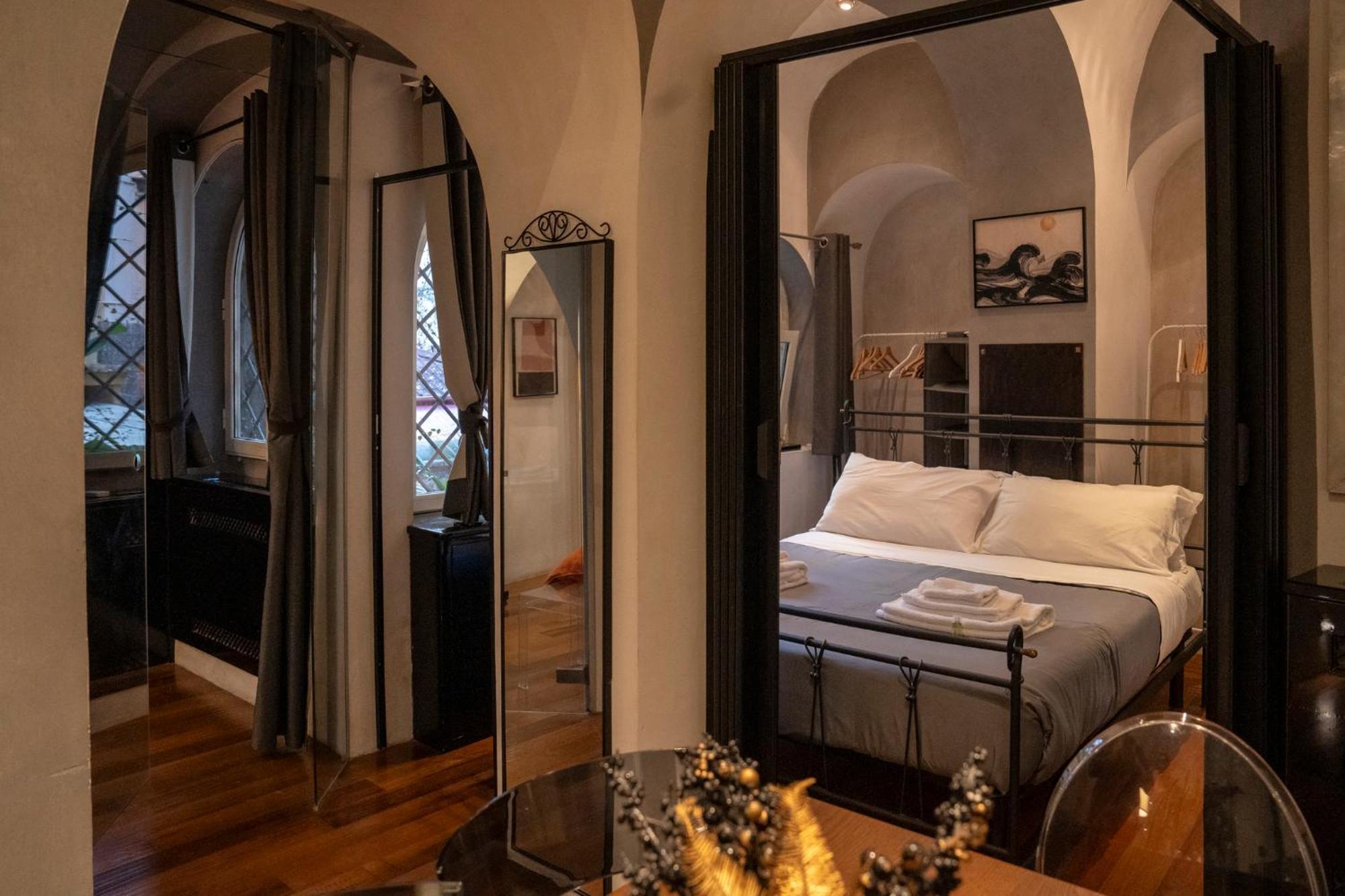 Appartement Domus Ciancaleoni - Colosseum - Rione Monti *